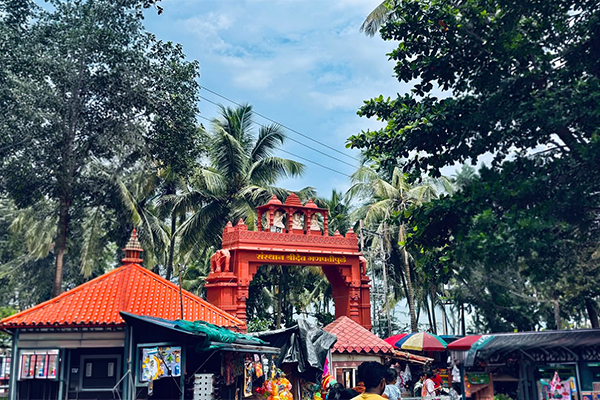 Mumbai -Ganpatipule